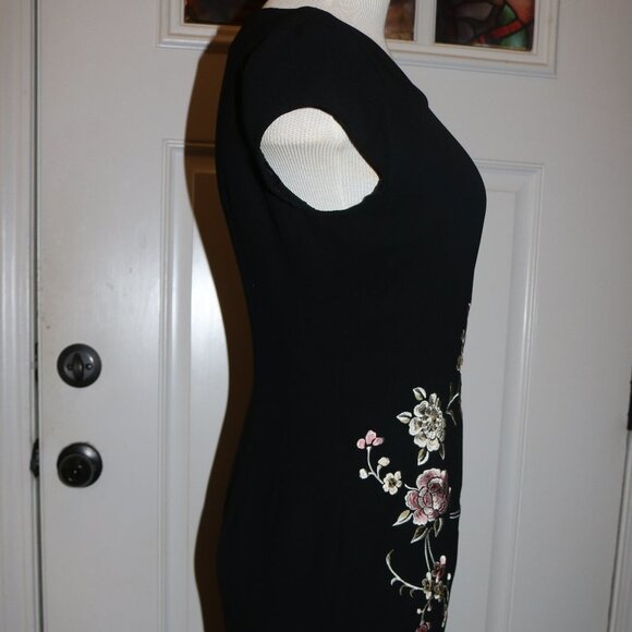 💥HP💥 Maggy London petites beautiful sheath dress size 4 - Picture 5 of 10